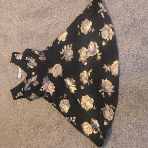 WHBM Metallic Floral Scuba Fit And Flare Sz 8 Runs Large